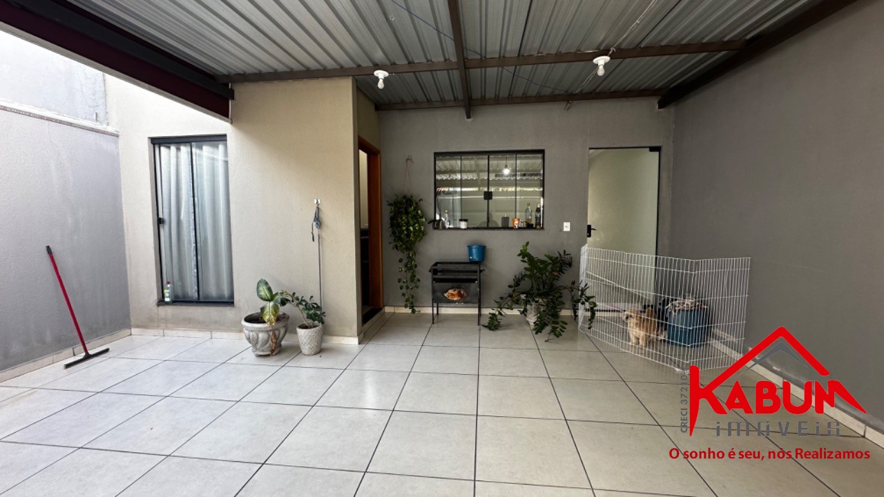 Casa à venda com 2 quartos, 80m² - Foto 2