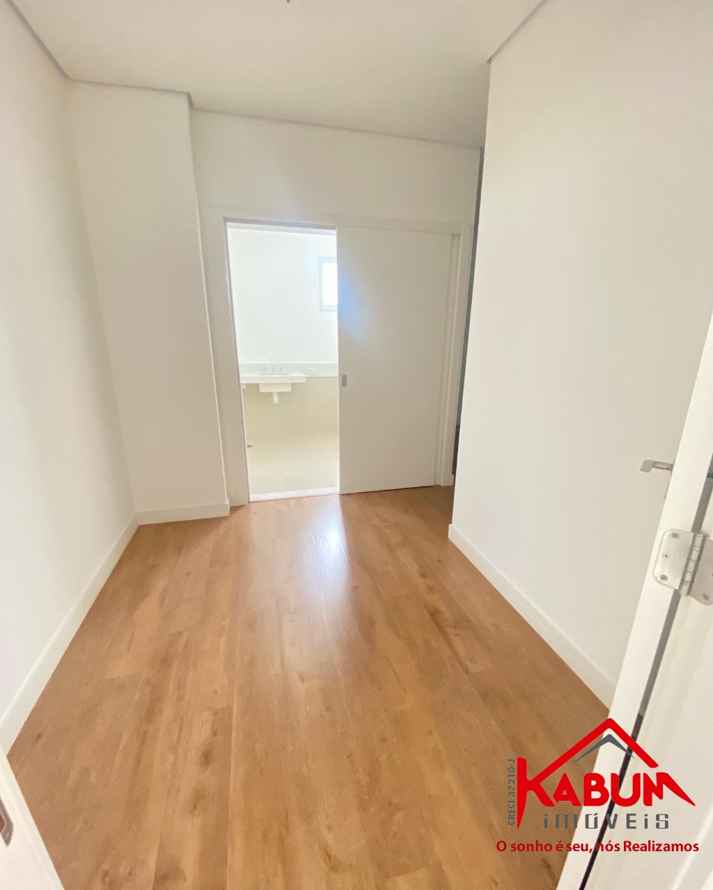 Apartamento à venda com 3 quartos, 147m² - Foto 4