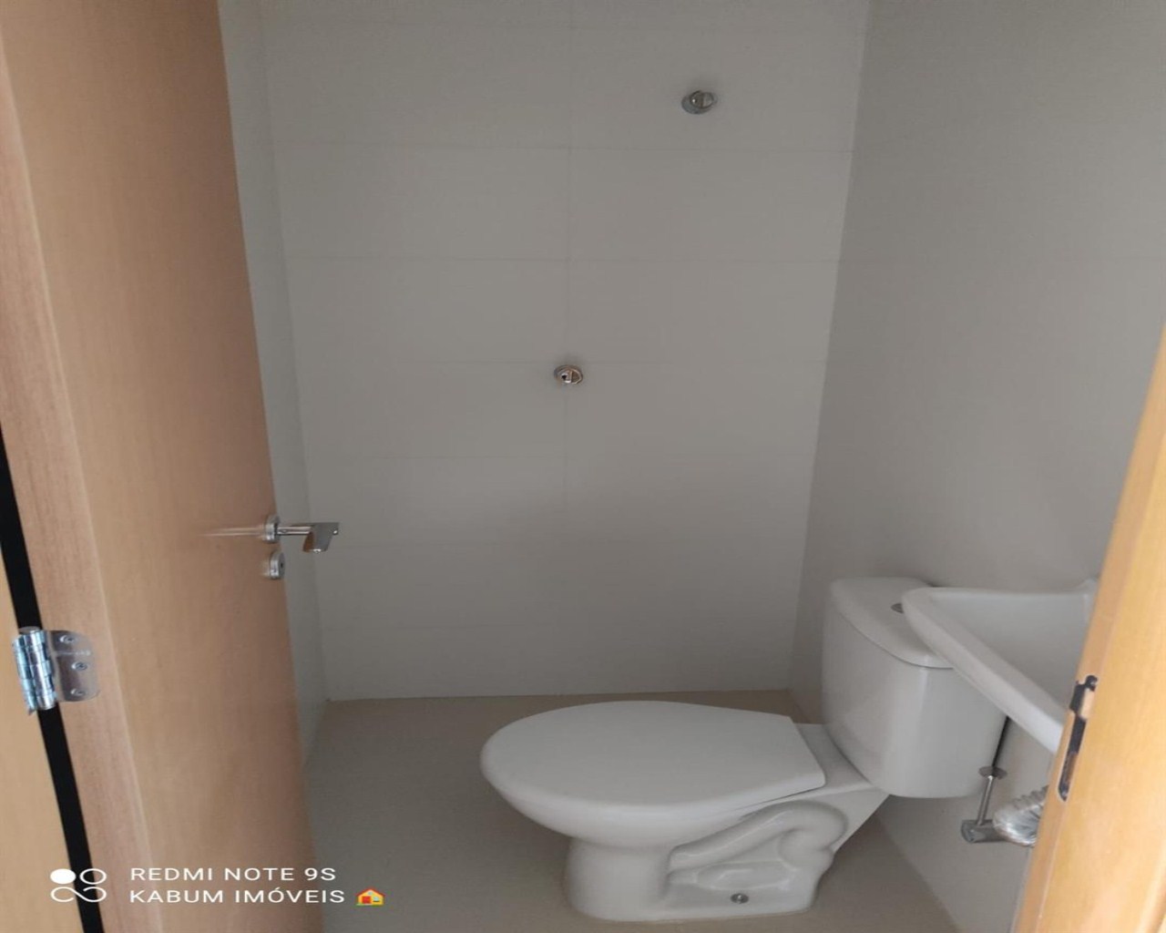 Apartamento à venda com 3 quartos, 130m² - Foto 2