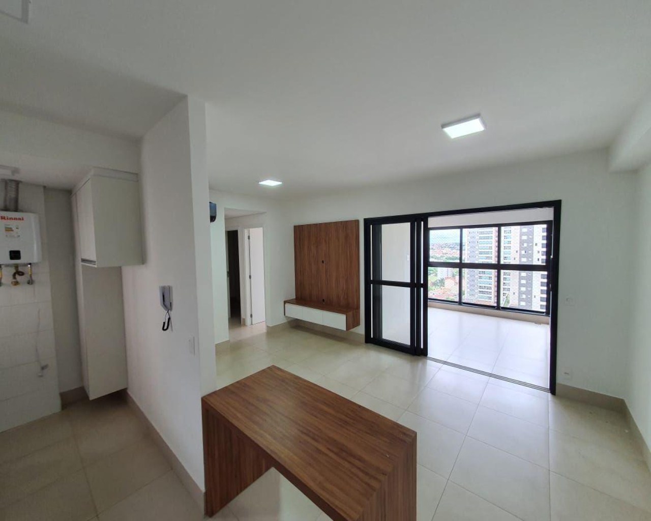 Apartamento à venda com 3 quartos, 82m² - Foto 1