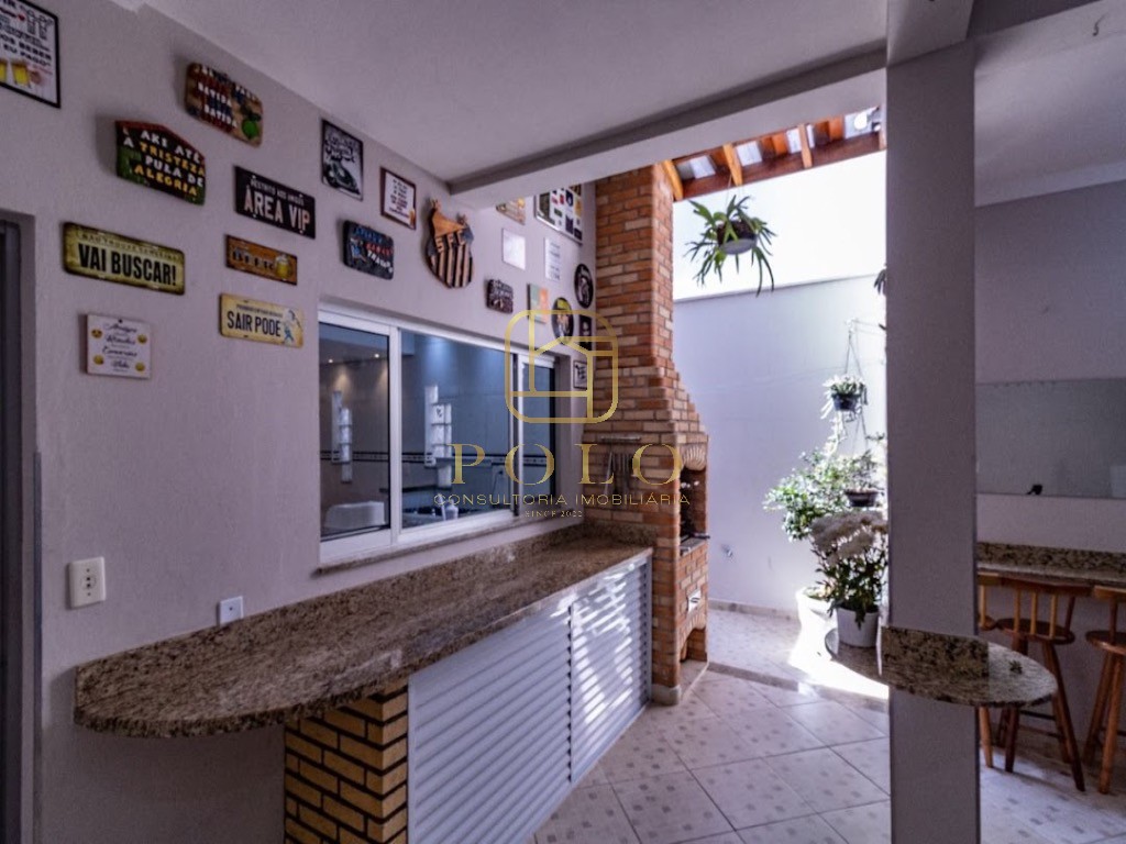 Casa à venda com 3 quartos, 182m² - Foto 2