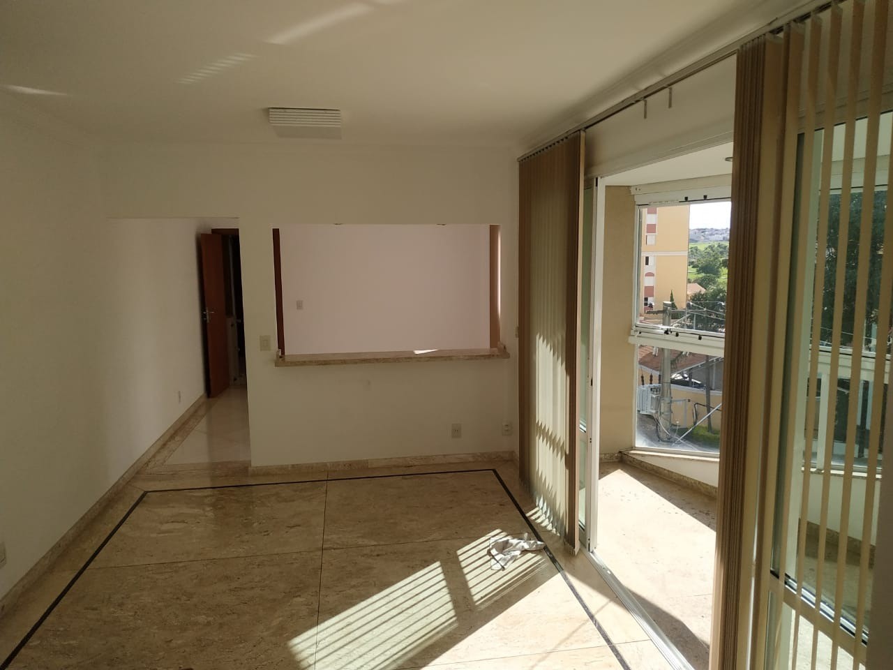 Apartamento à venda e aluguel com 3 quartos, 137m² - Foto 2