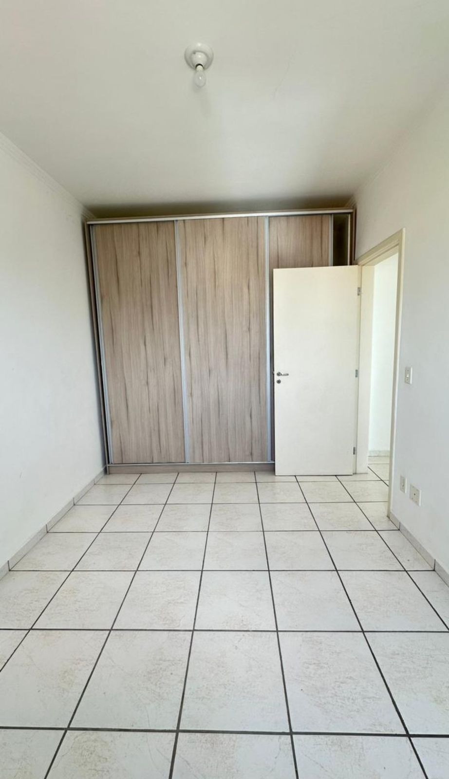 Apartamento para alugar com 1 quarto, 48m² - Foto 4