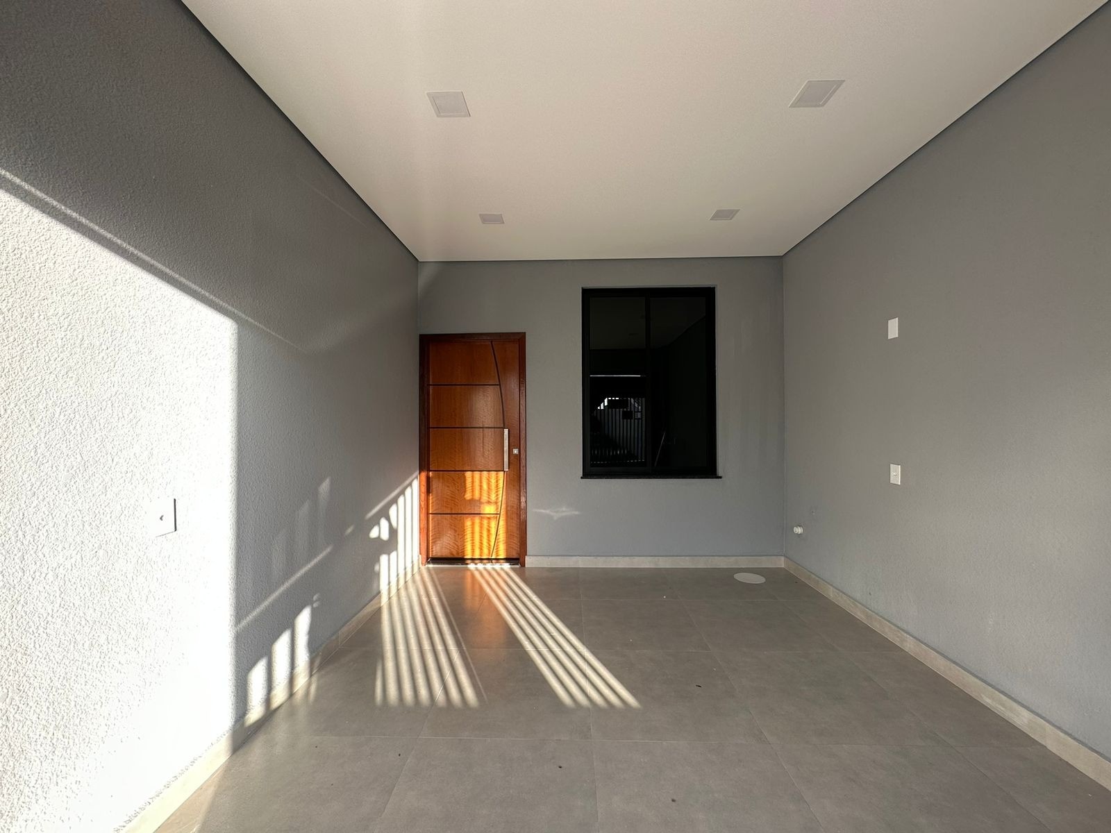 Casa à venda com 2 quartos, 75m² - Foto 3