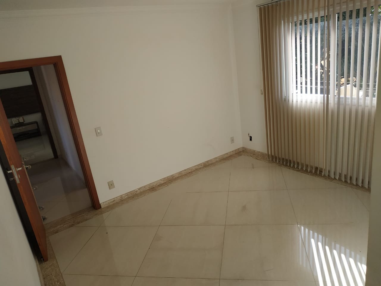 Apartamento à venda e aluguel com 3 quartos, 137m² - Foto 7