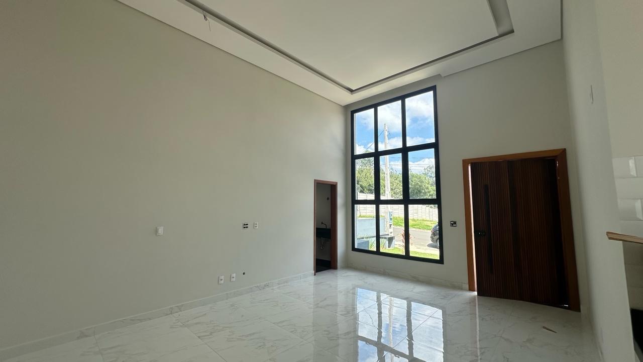 Casa à venda com 3 quartos, 170m² - Foto 4