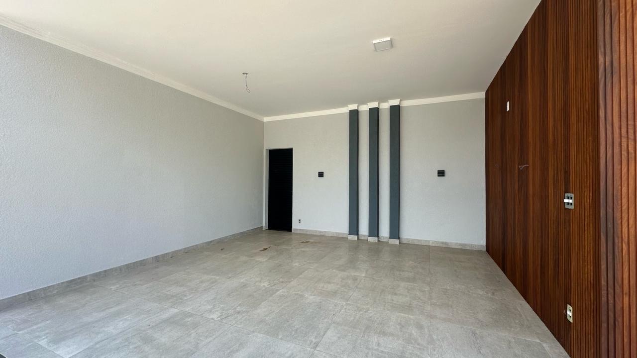 Casa à venda com 3 quartos, 170m² - Foto 2