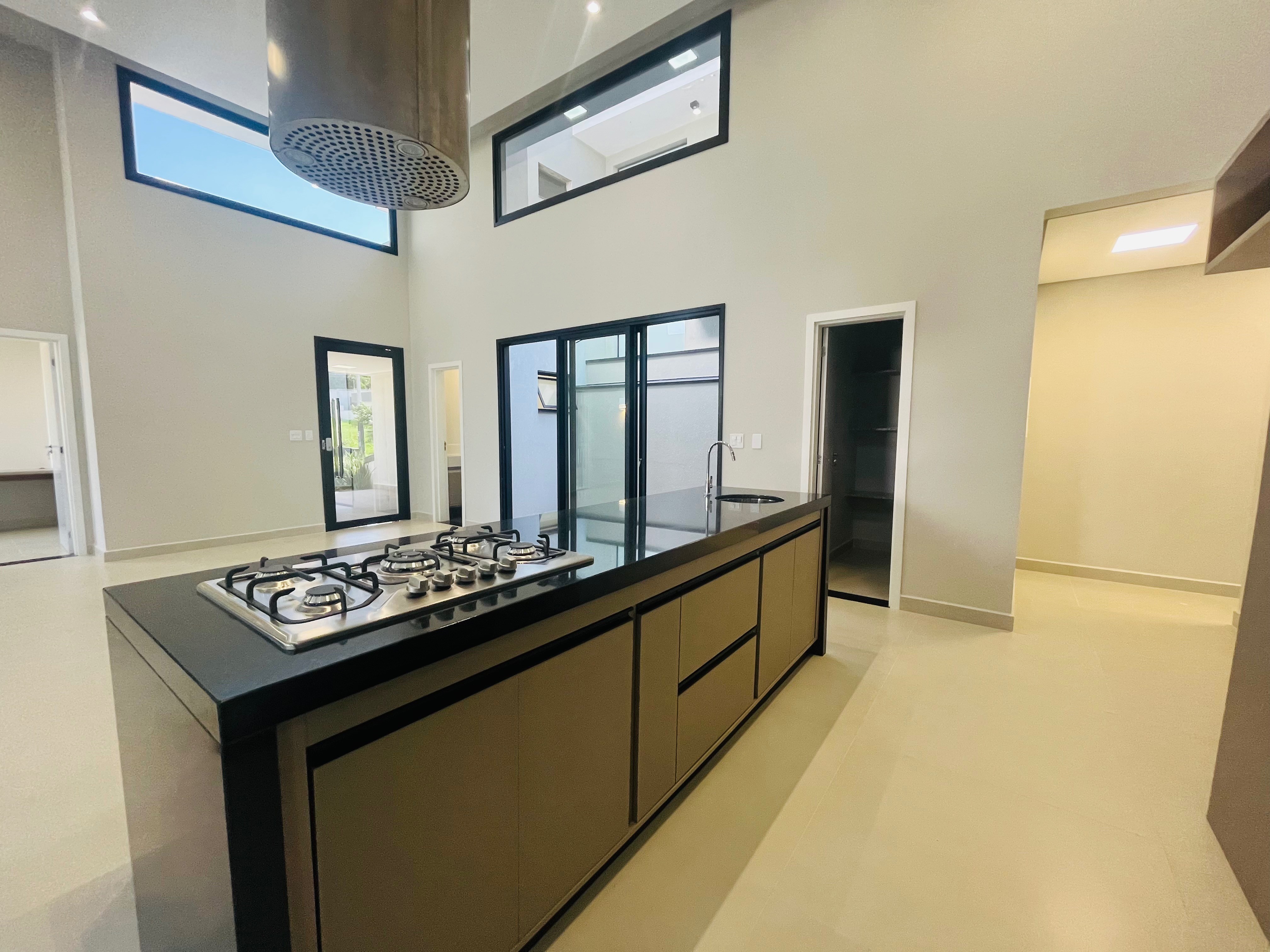 Casa à venda com 3 quartos, 383m² - Foto 10