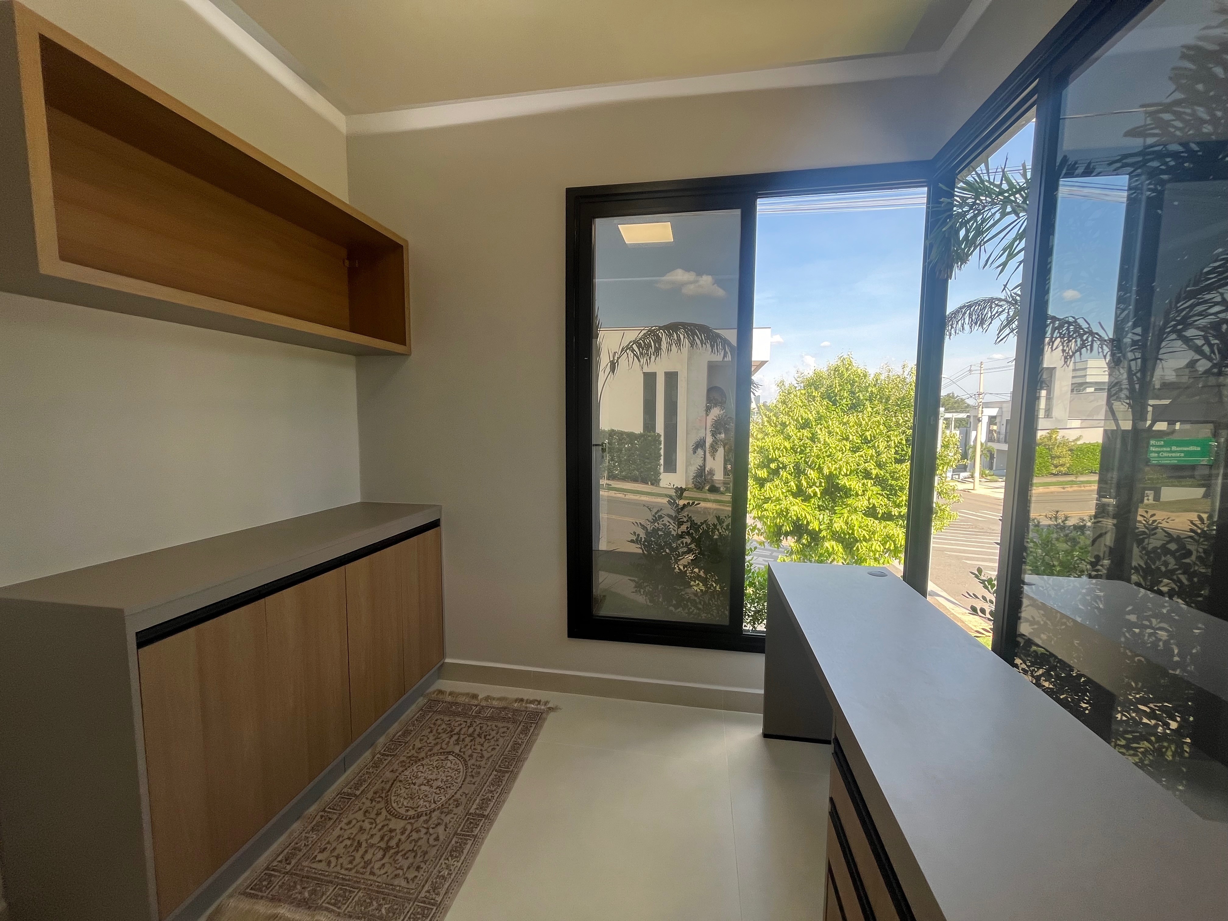 Casa à venda com 3 quartos, 383m² - Foto 4