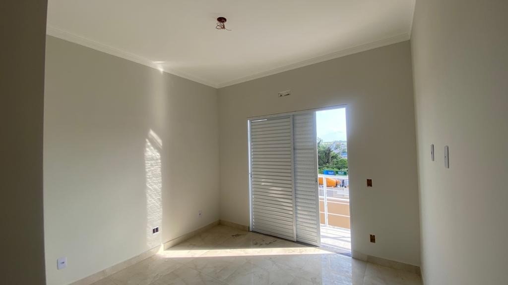 Casa à venda com 2 quartos, 150m² - Foto 11