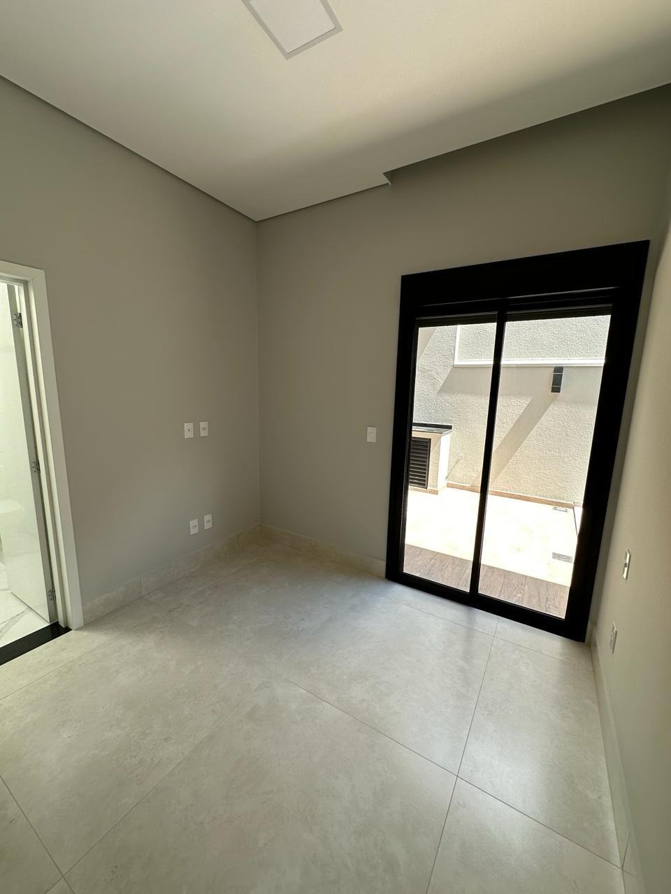 Casa à venda com 3 quartos, 200m² - Foto 14