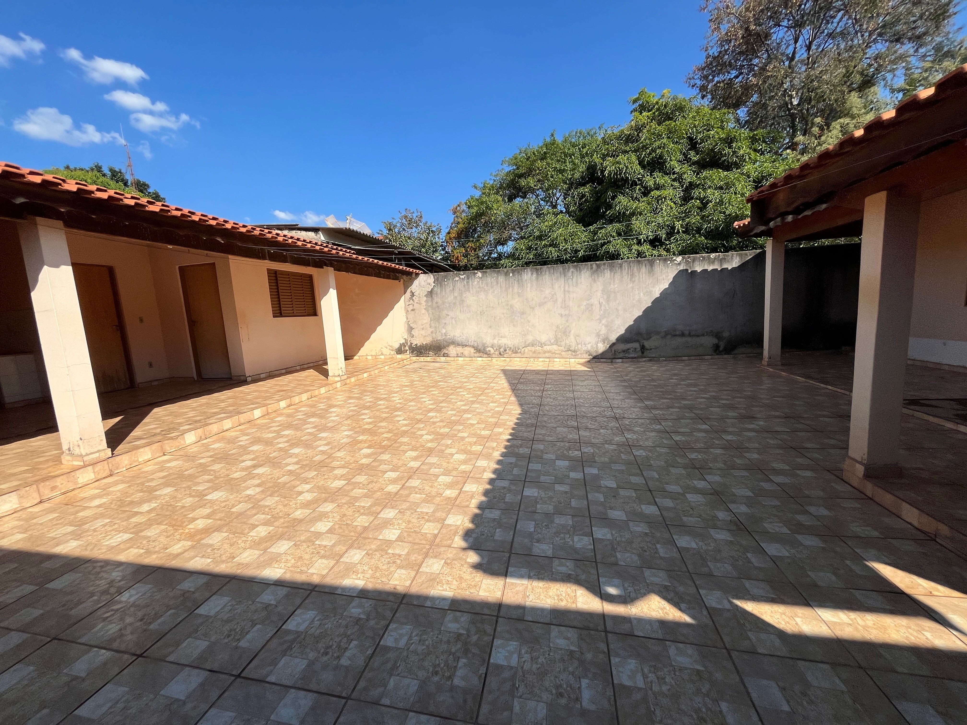 Casa à venda com 2 quartos, 315m² - Foto 16