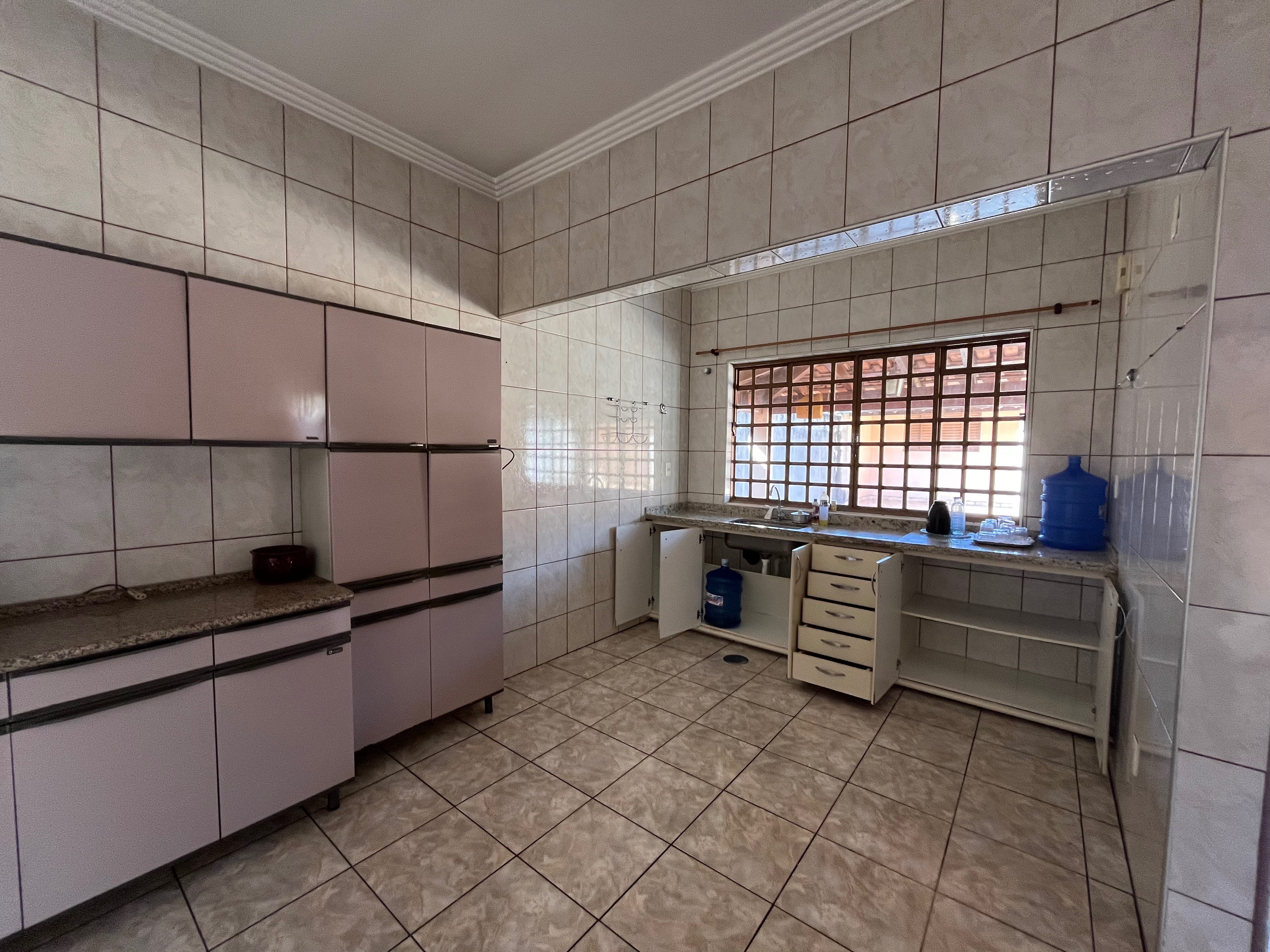 Casa à venda com 2 quartos, 315m² - Foto 13