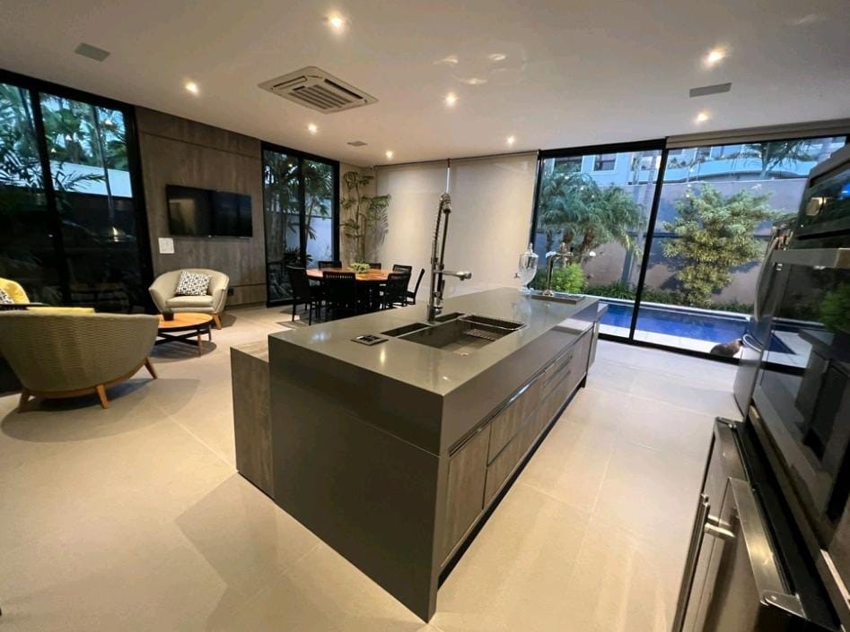 Casa à venda com 4 quartos, 440m² - Foto 3