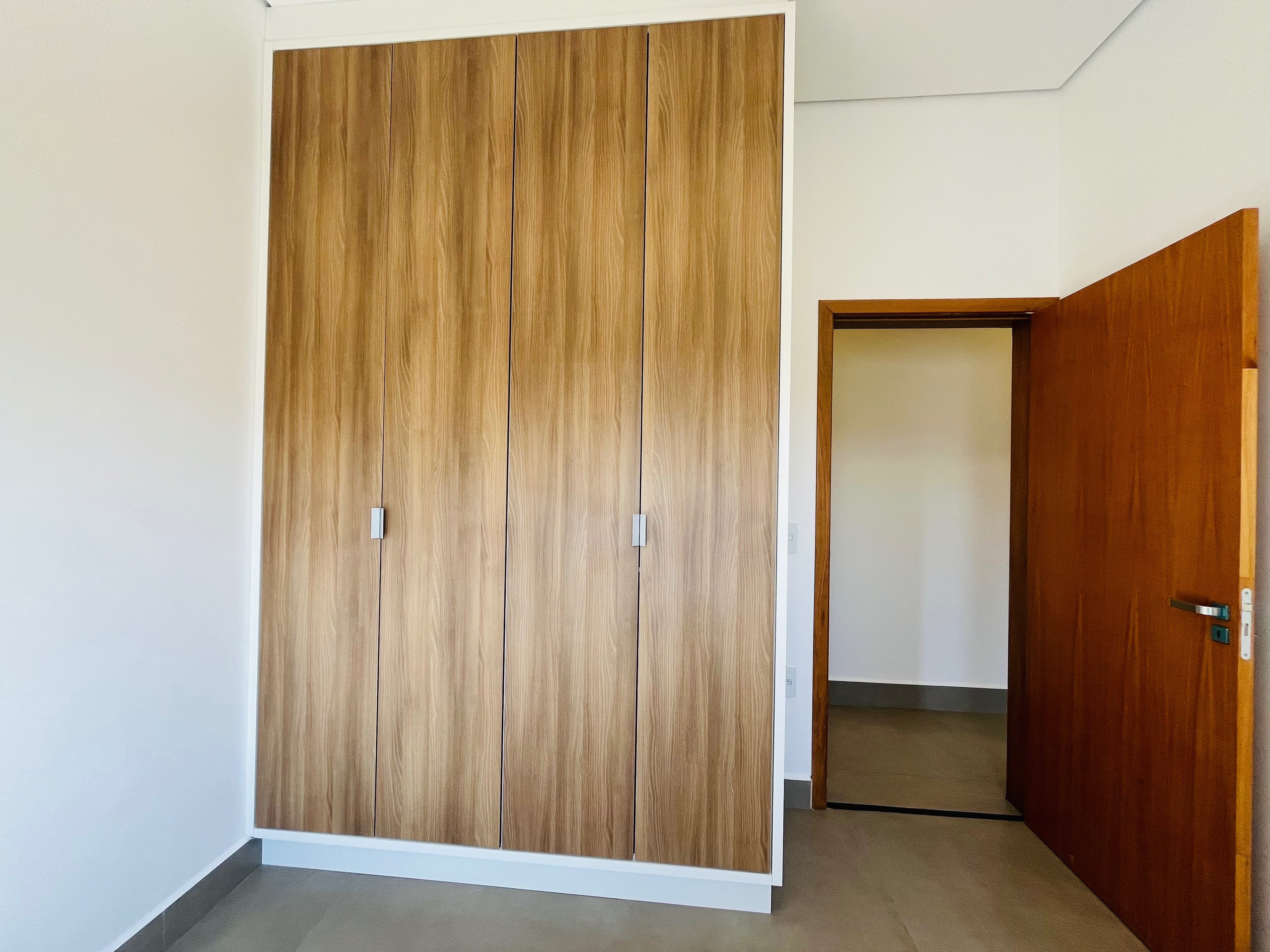 Casa à venda com 3 quartos, 200m² - Foto 18