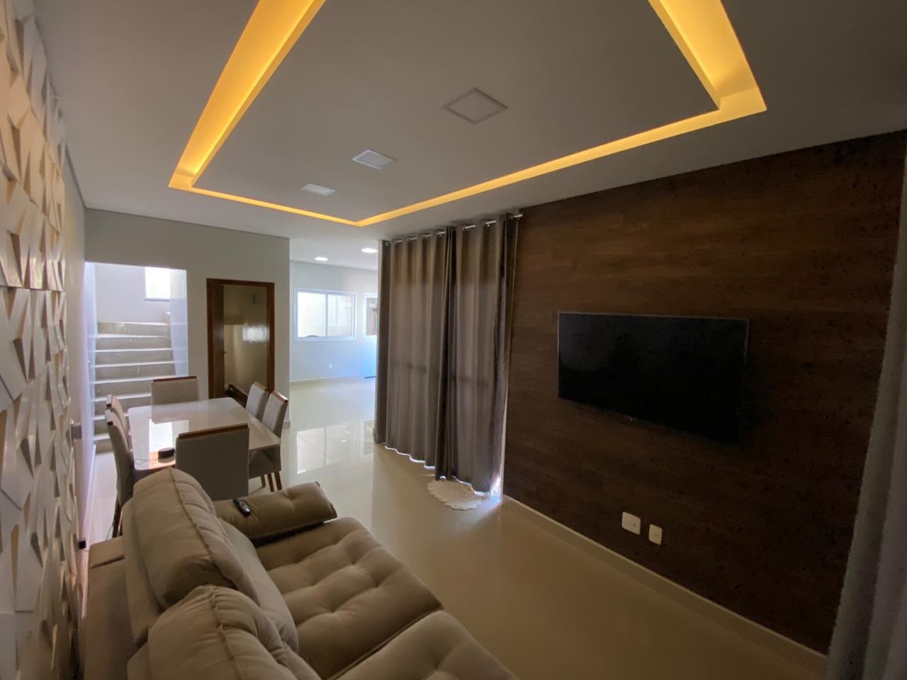 Casa à venda com 2 quartos, 150m² - Foto 3