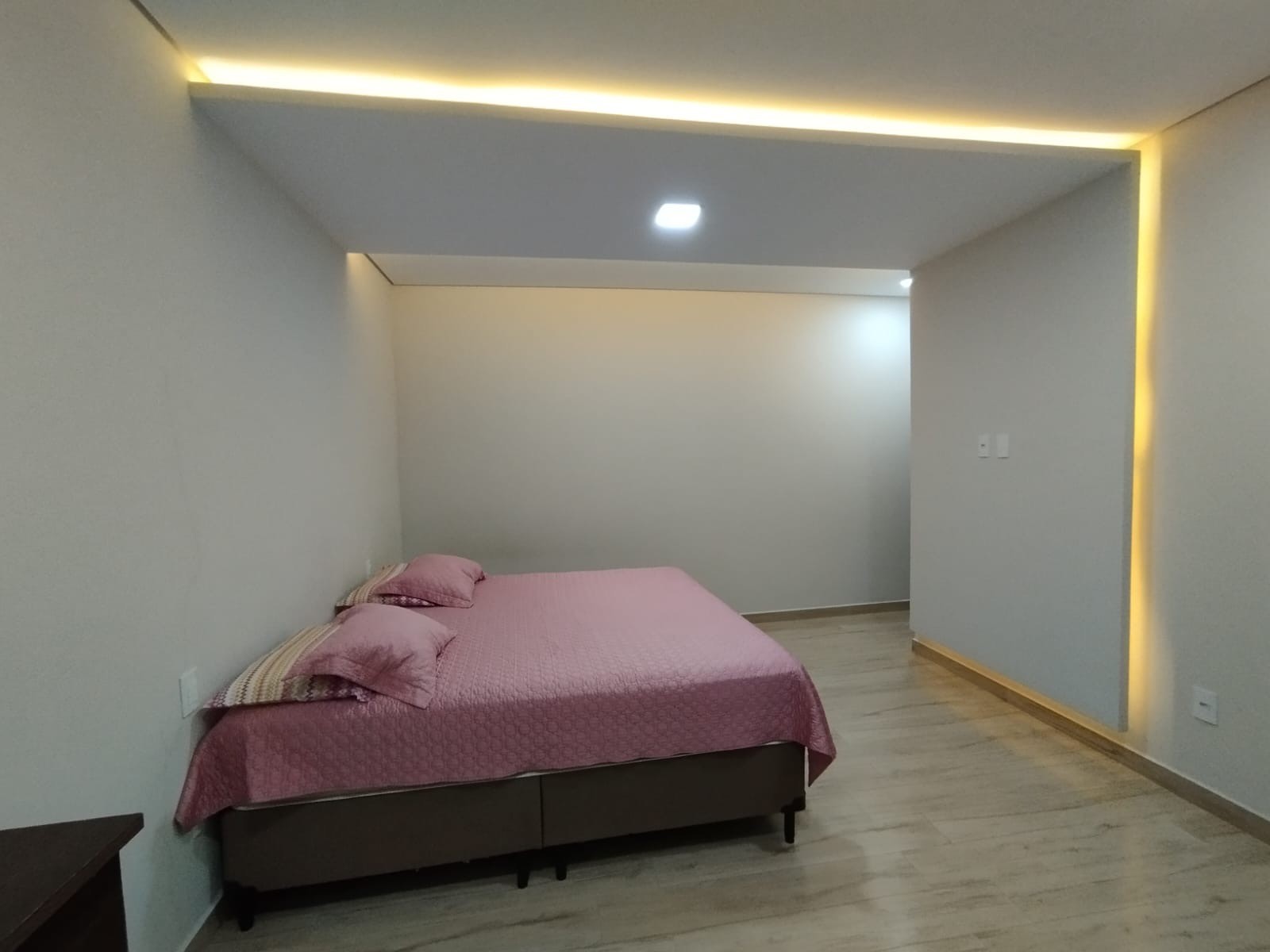 Casa à venda com 3 quartos, 200m² - Foto 12