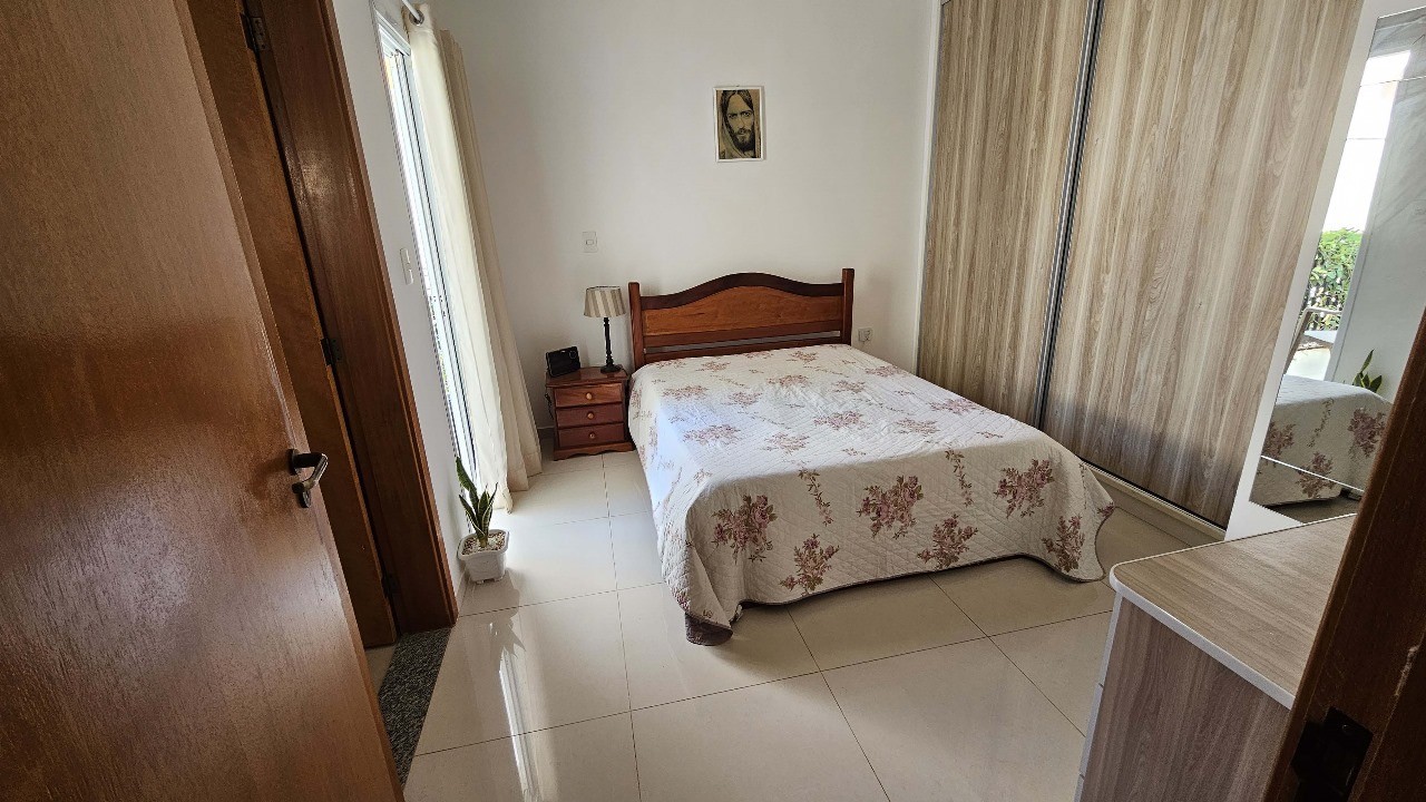 Casa à venda com 3 quartos, 128m² - Foto 13