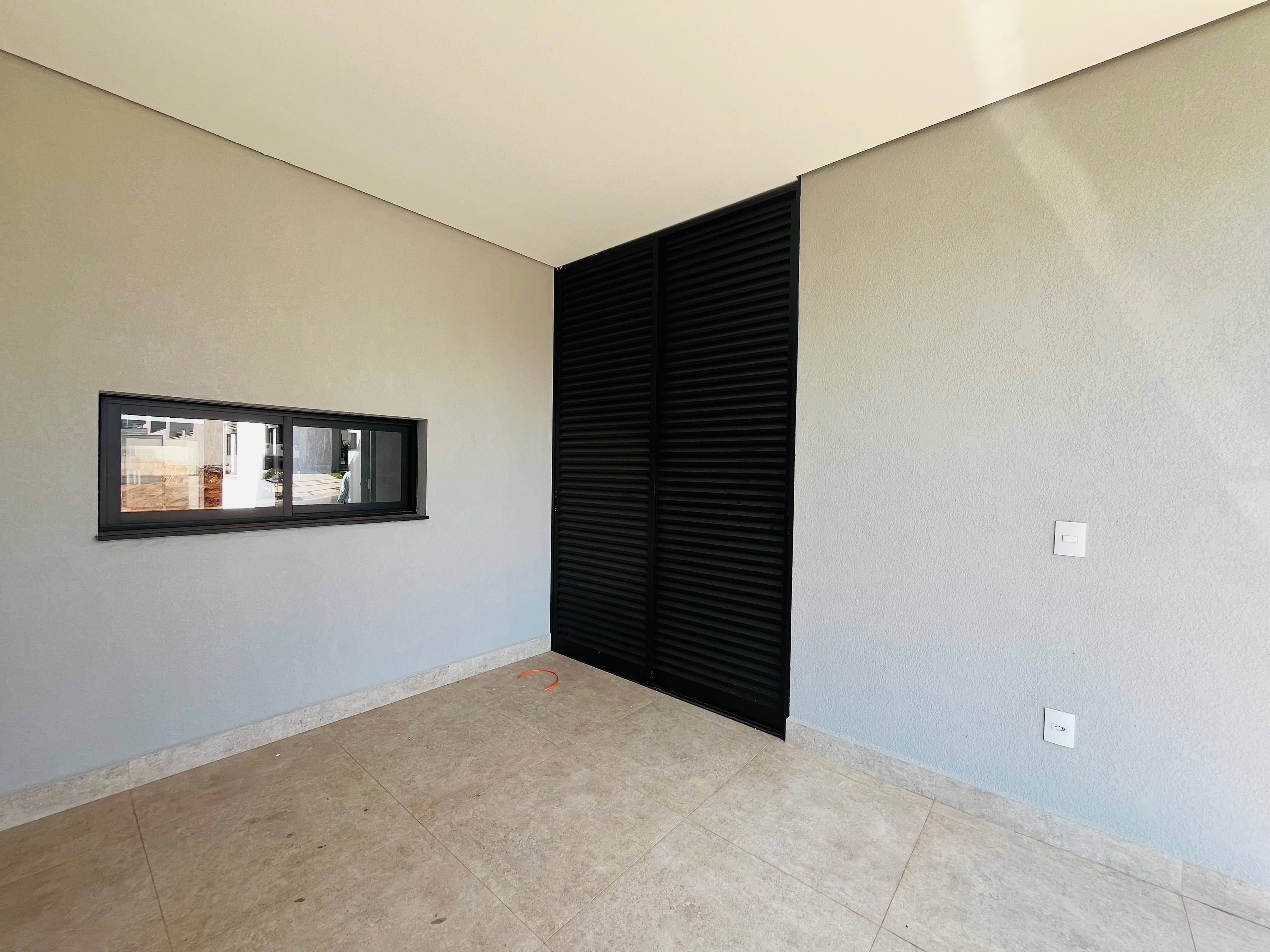 Casa à venda com 3 quartos, 200m² - Foto 4