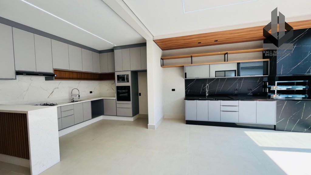 Casa à venda com 3 quartos, 210m² - Foto 10