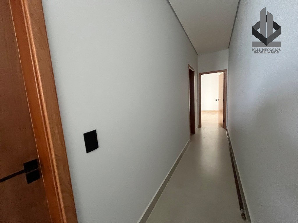 Casa à venda com 3 quartos, 200m² - Foto 5