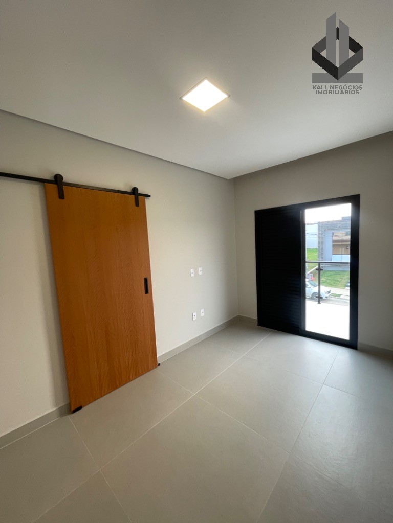 Casa à venda com 3 quartos, 306m² - Foto 27