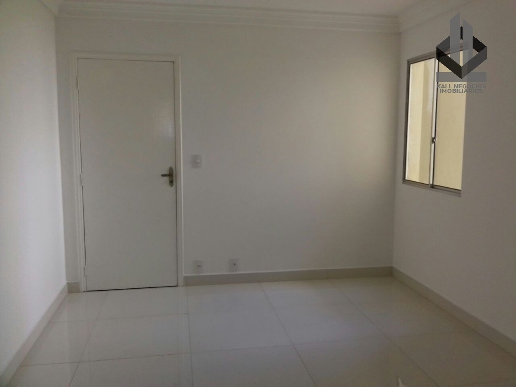 Apartamento à venda com 3 quartos, 64m² - Foto 3