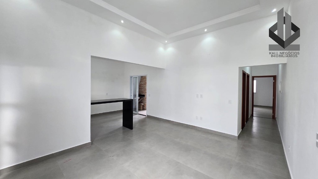 Casa à venda com 2 quartos, 150m² - Foto 3