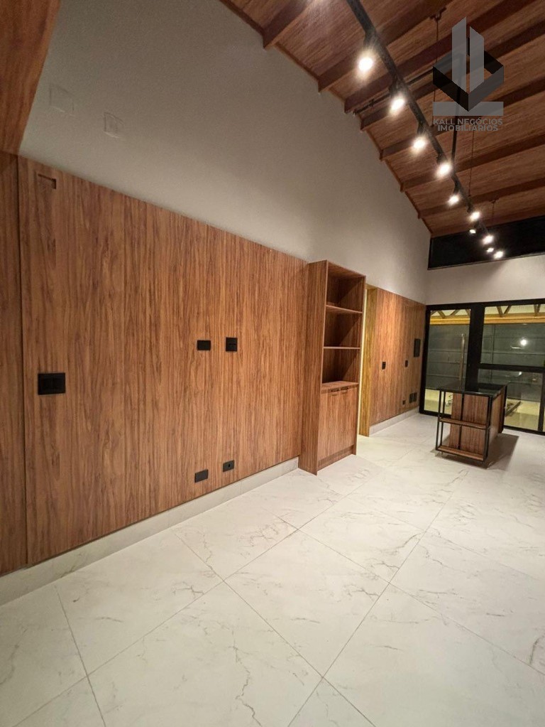 Casa à venda com 2 quartos, 151m² - Foto 4