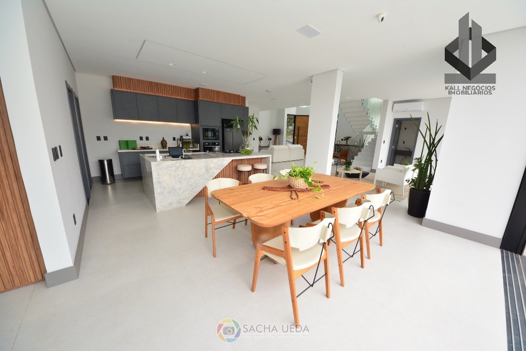 Casa à venda com 4 quartos, 490m² - Foto 14