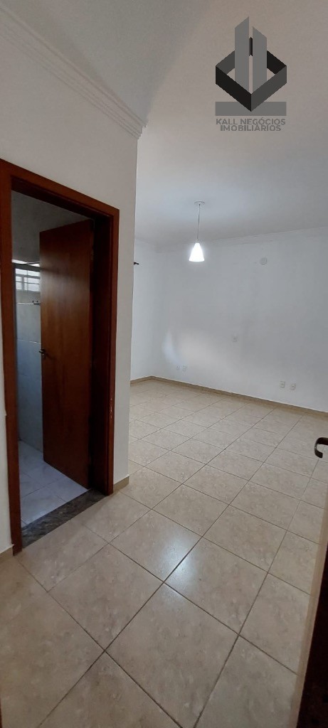 Casa para alugar com 3 quartos, 427m² - Foto 18