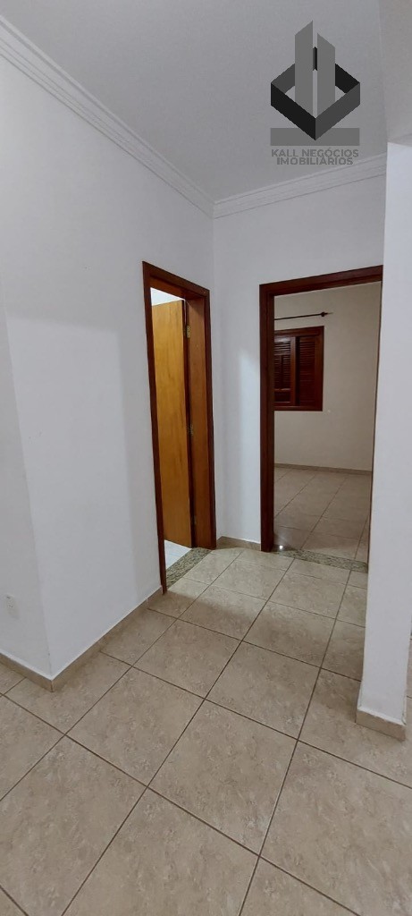 Casa para alugar com 3 quartos, 427m² - Foto 13