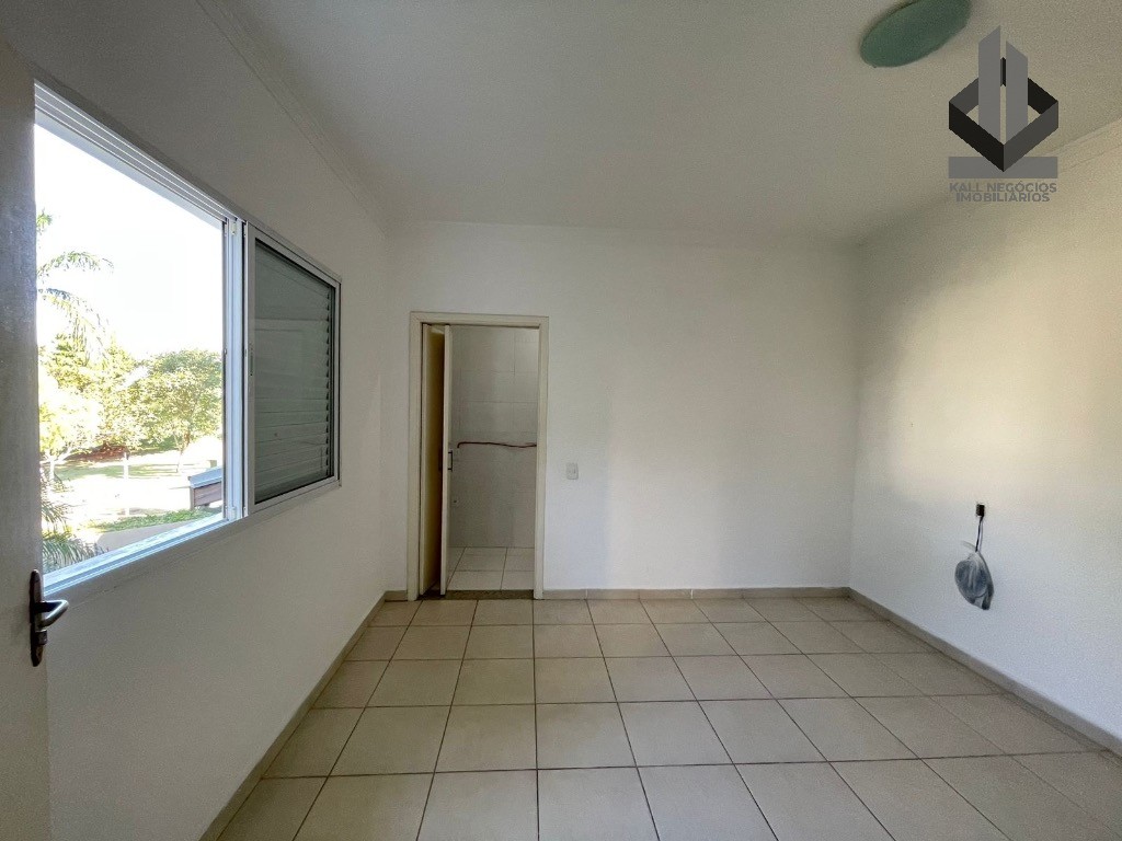 Casa para alugar com 3 quartos, 300m² - Foto 12