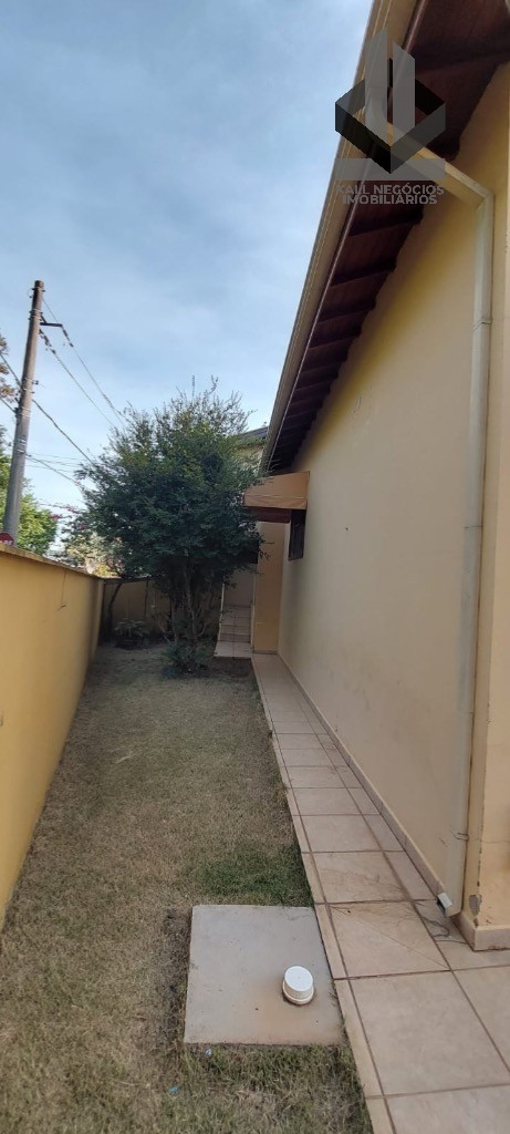 Casa para alugar com 3 quartos, 427m² - Foto 24