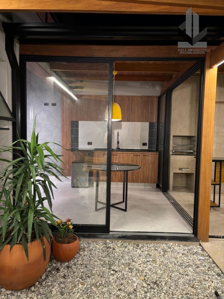 Casa à venda com 2 quartos, 151m² - Foto 9