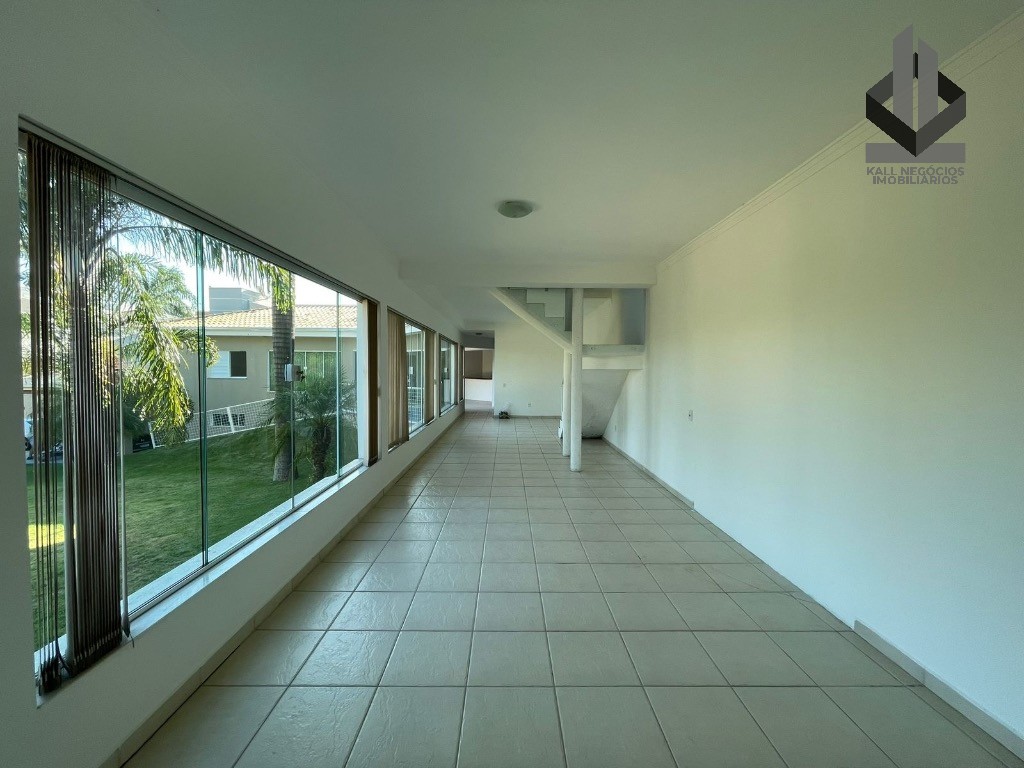 Casa para alugar com 3 quartos, 300m² - Foto 5