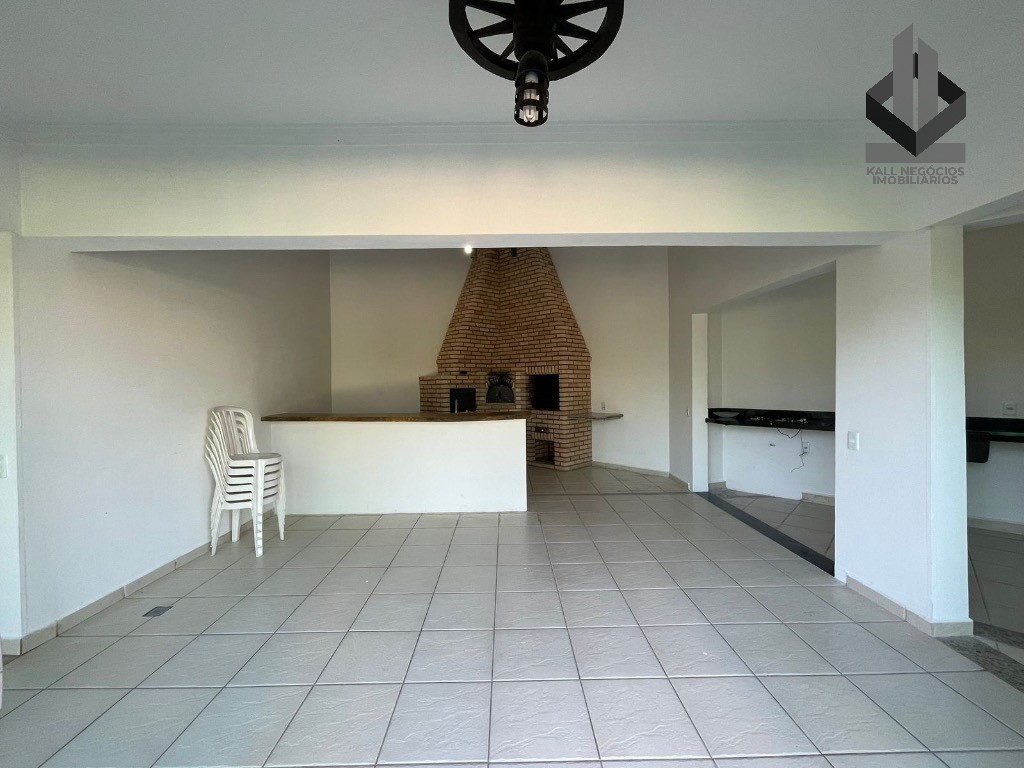 Casa para alugar com 3 quartos, 300m² - Foto 9