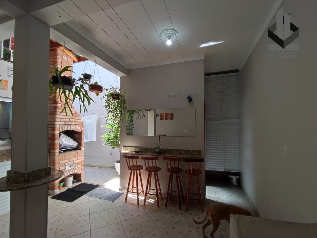 Casa à venda com 3 quartos, 182m² - Foto 9