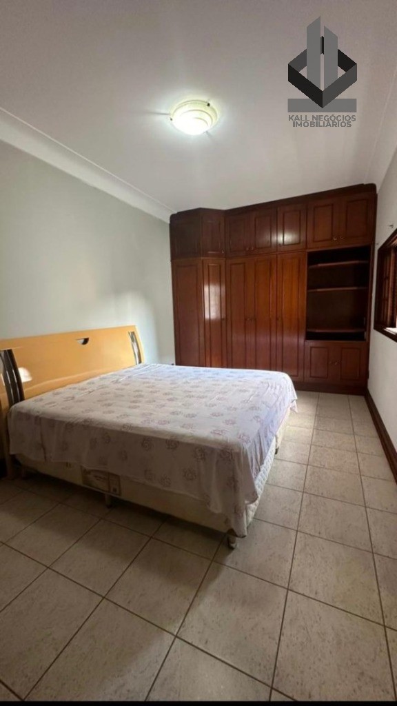 Casa à venda e aluguel com 5 quartos, 375m² - Foto 15