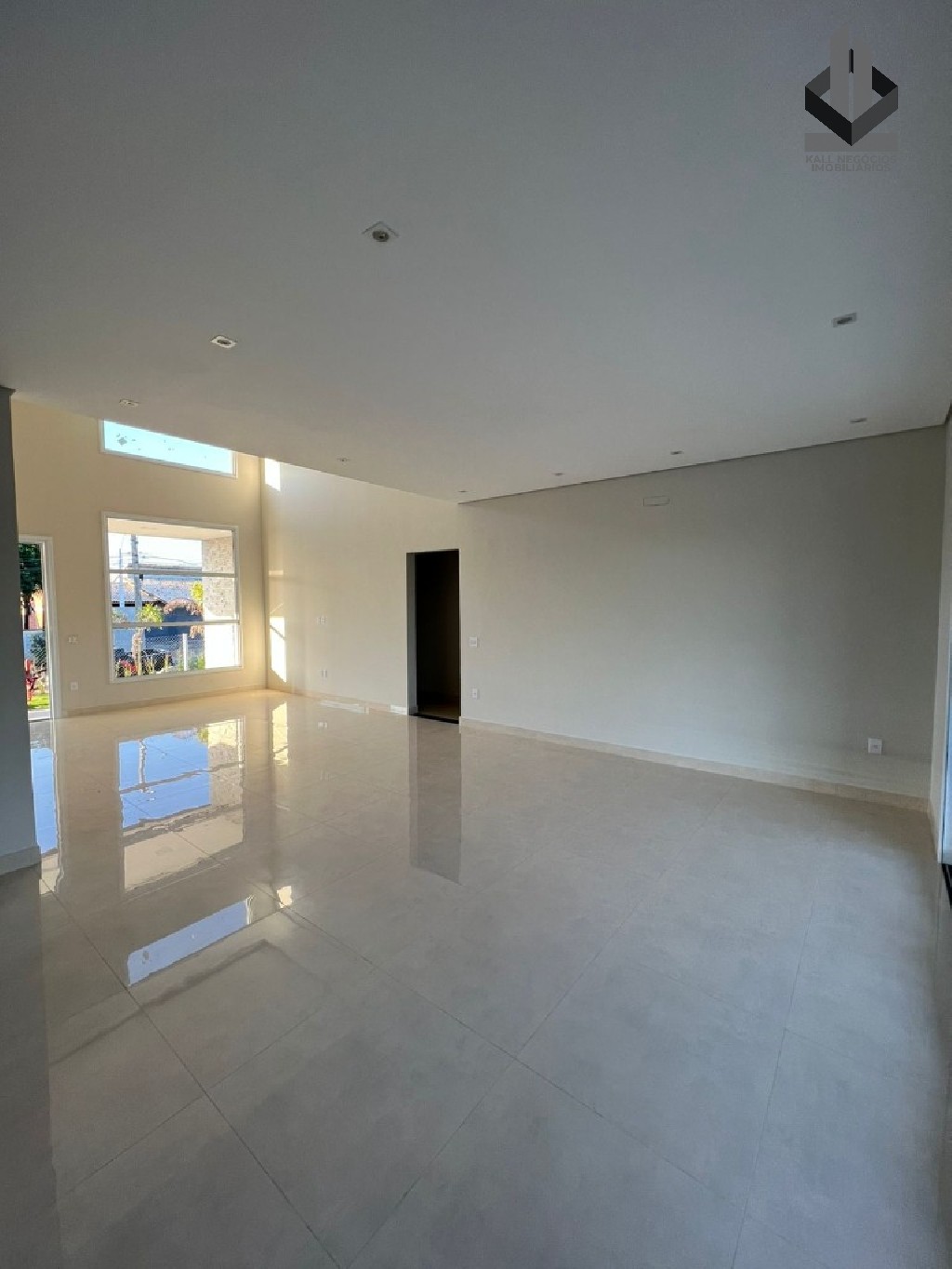 Casa à venda com 3 quartos, 1000m² - Foto 12