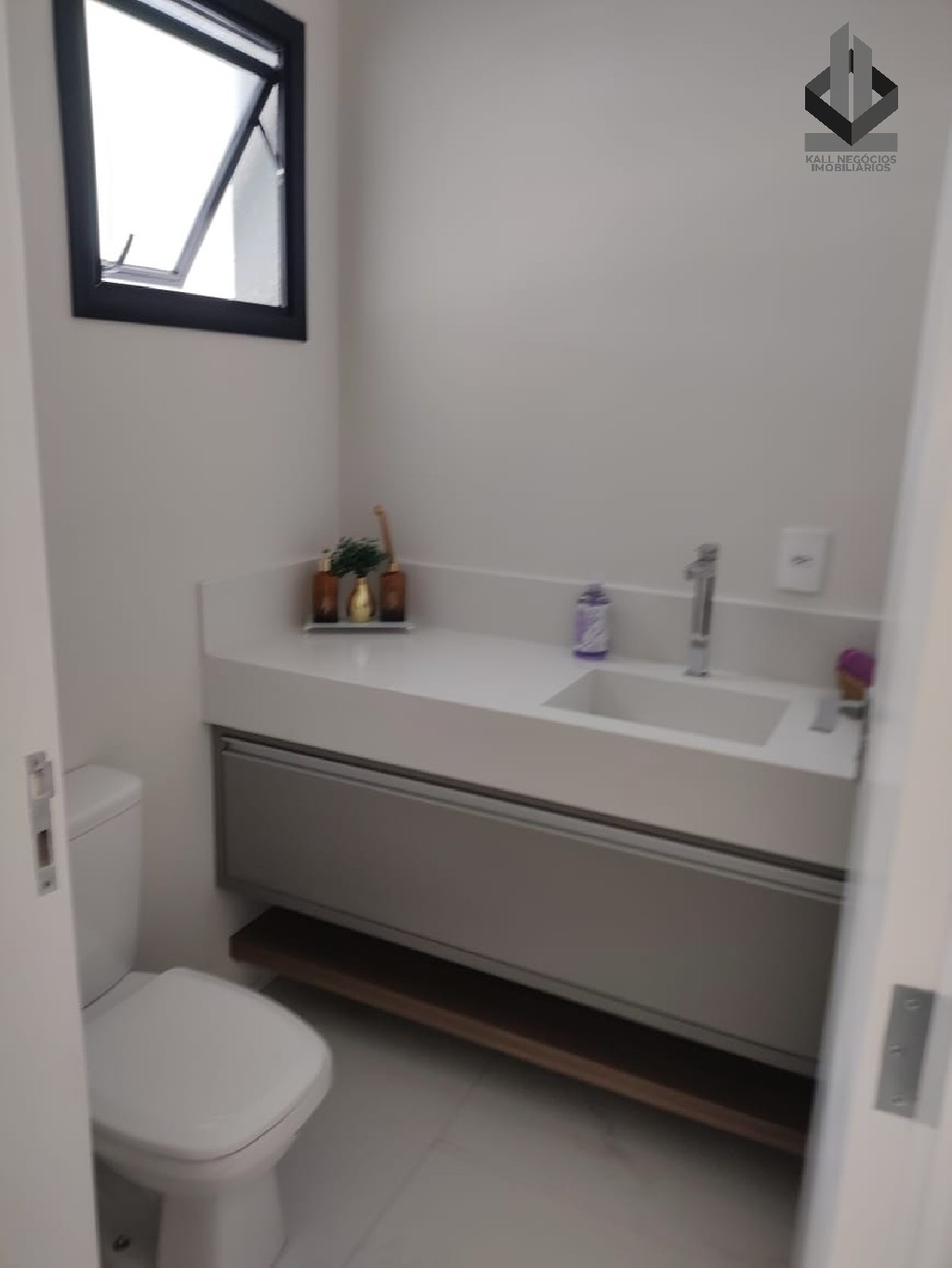 Casa à venda com 3 quartos, 210m² - Foto 14