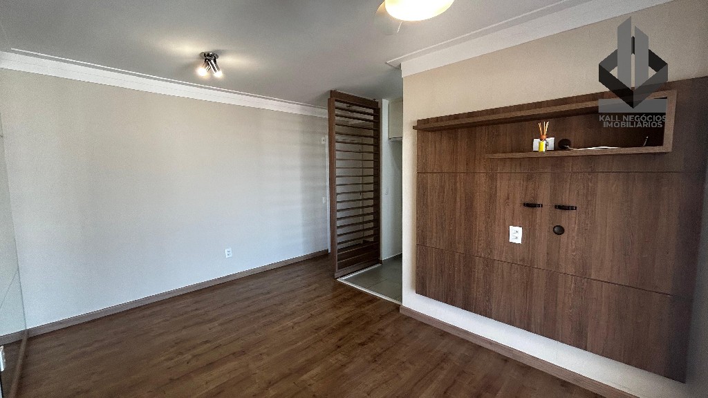 Apartamento à venda com 2 quartos, 67m² - Foto 1