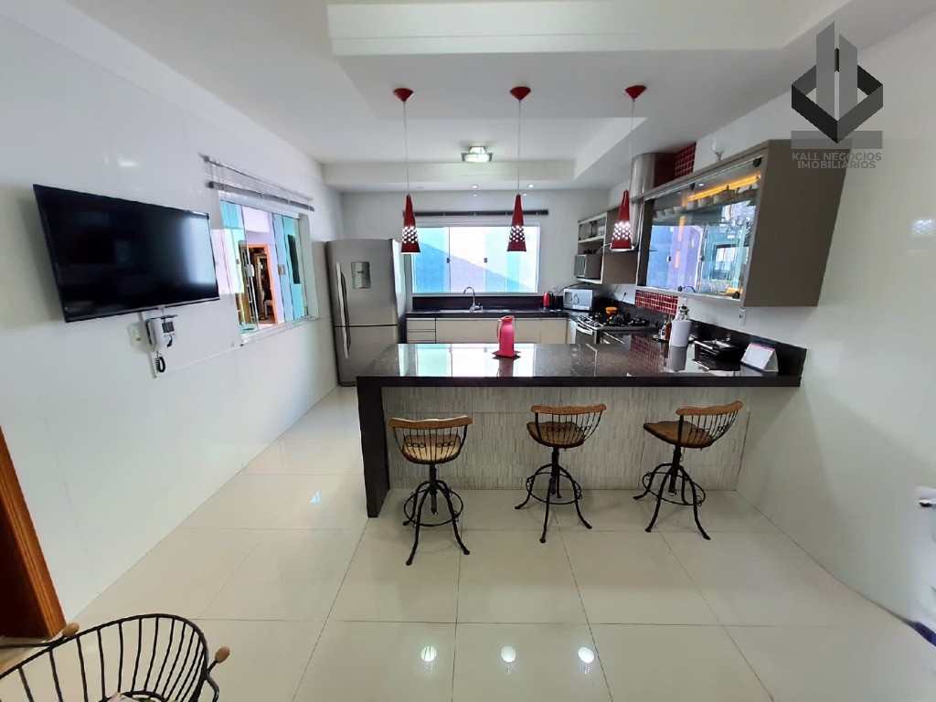 Casa à venda com 4 quartos, 360m² - Foto 15