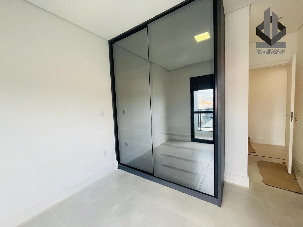 Casa à venda com 3 quartos, 201m² - Foto 18