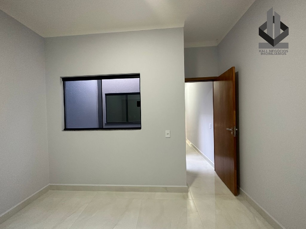 Casa à venda com 2 quartos, 75m² - Foto 11