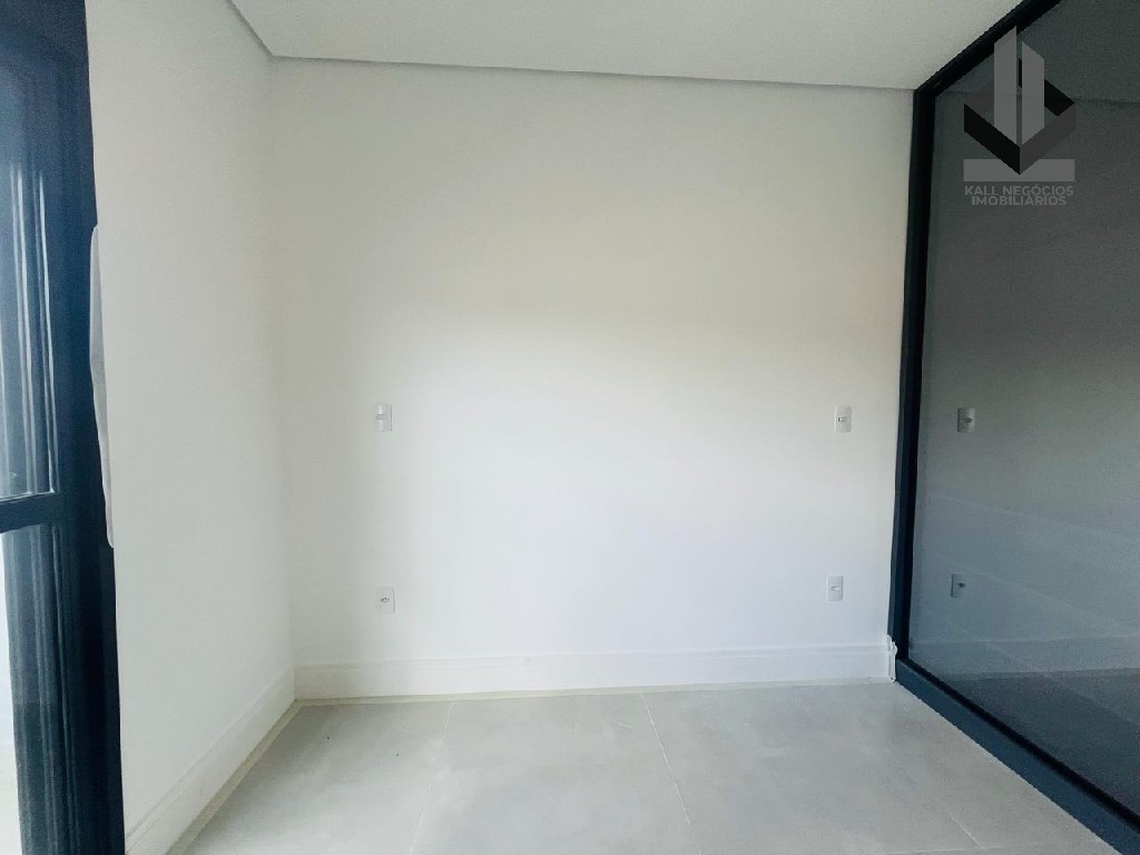 Casa à venda com 3 quartos, 201m² - Foto 17