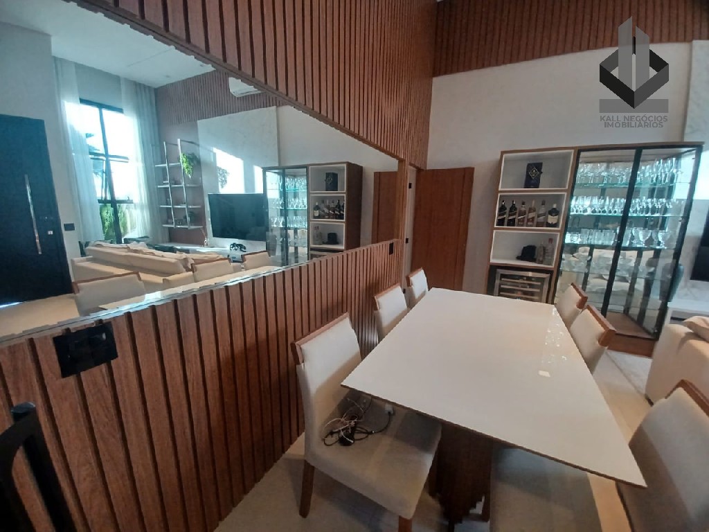 Casa à venda com 3 quartos, 200m² - Foto 8