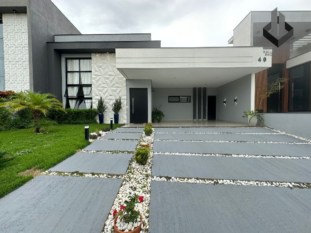 Casa à venda com 3 quartos, 158m² - Foto 2