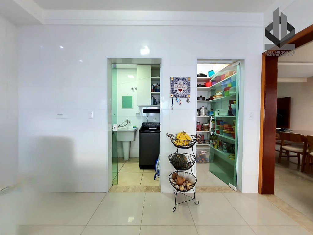 Casa à venda com 4 quartos, 360m² - Foto 19