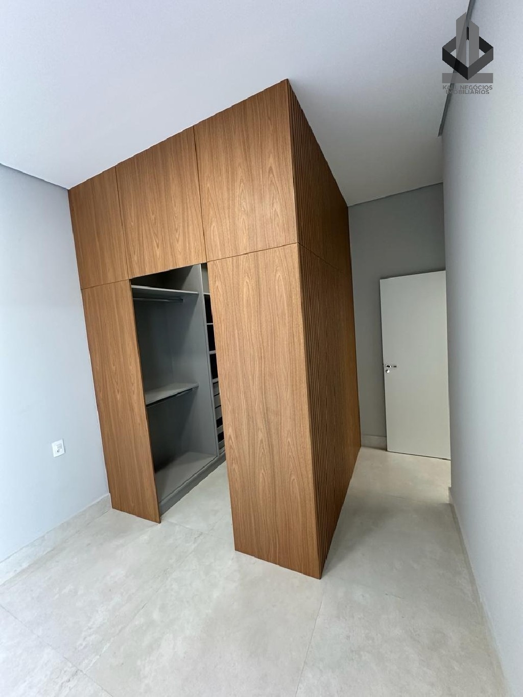 Casa à venda com 3 quartos, 200m² - Foto 17